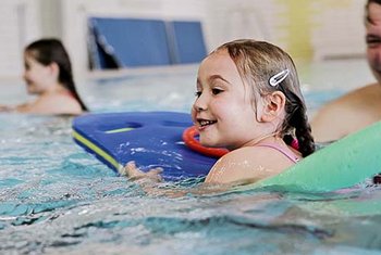 DLRG Pressefoto Schwimmausbildung